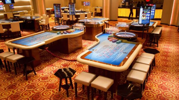 From Digital Experiments to the First Virtual Gaming Rooms